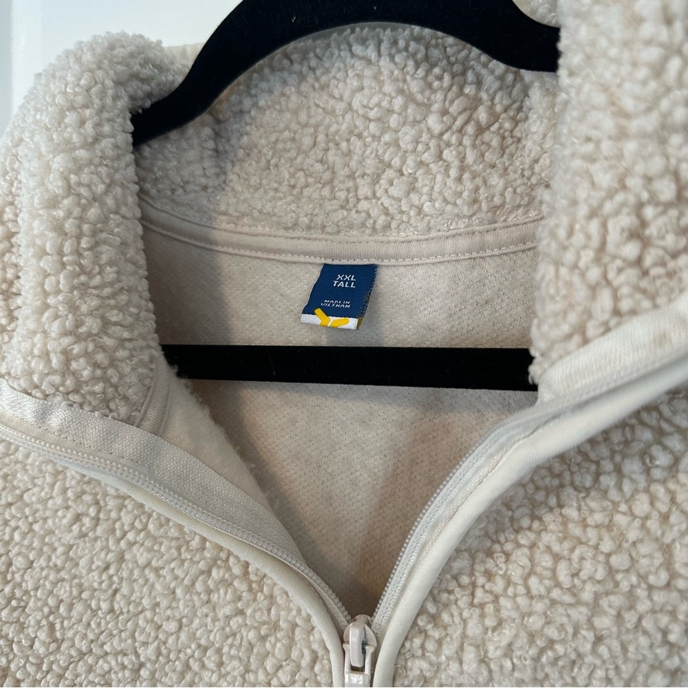 Old Navy Crop Sherpa Quarter Zip Pullover Sweatshirt in Cream - Picture 5 of 11
